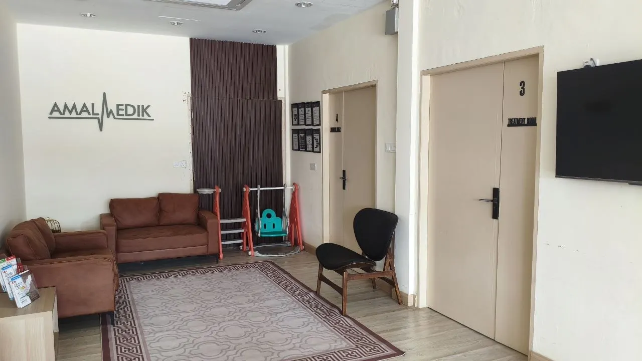 Ruang klinik Amalmedik
